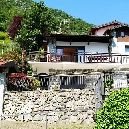 Casa Pescarino With View And Hydromassage マンデッロ・デル・ラーリオ