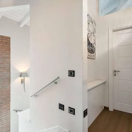 Casa Pescarino With View And Hydromassage דירה *